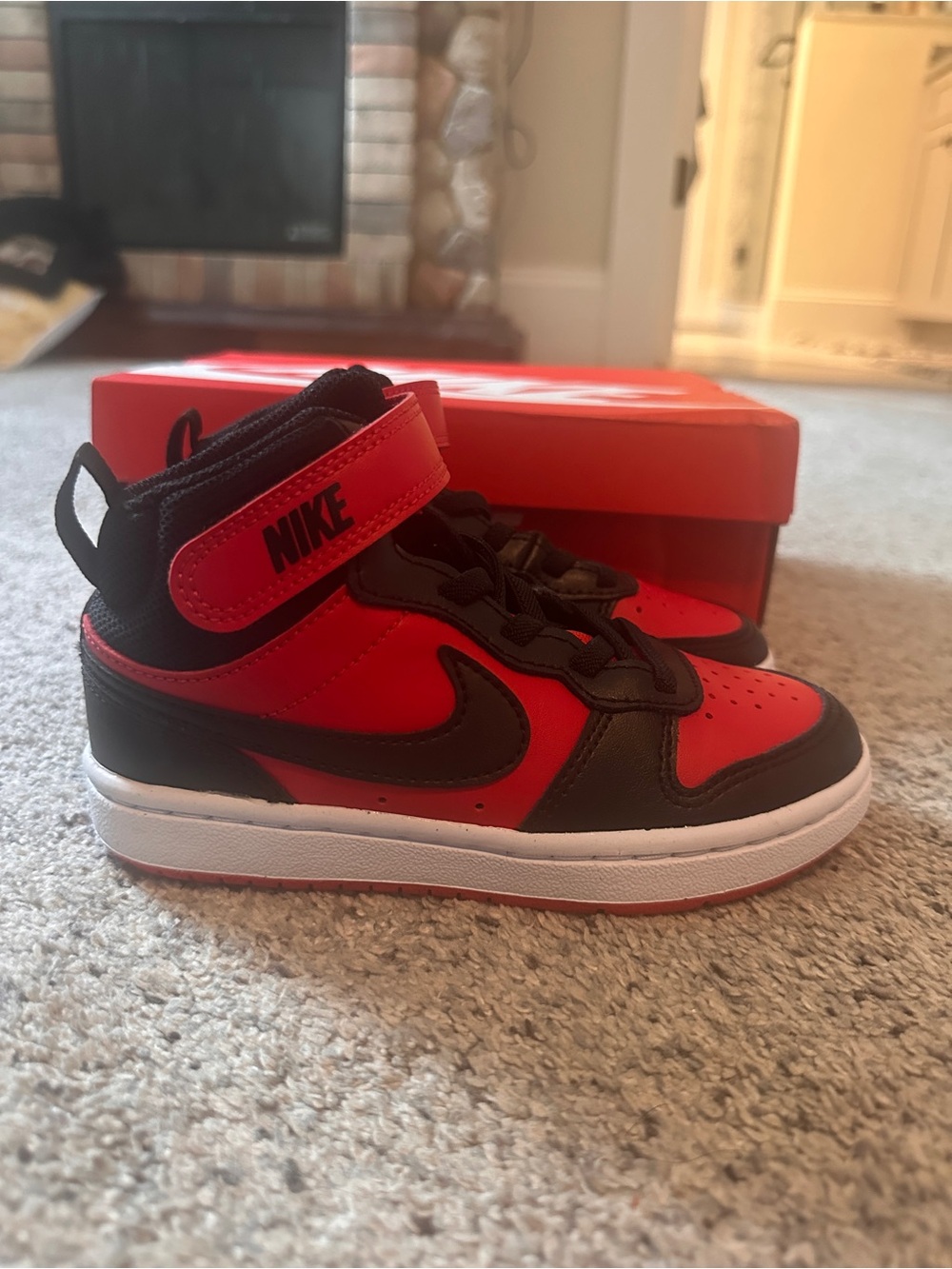 Nike Court Borough Mid 2 (PSV) University Red/Black Toddler Shoes Size 11C NIB - Picture 4 of 7